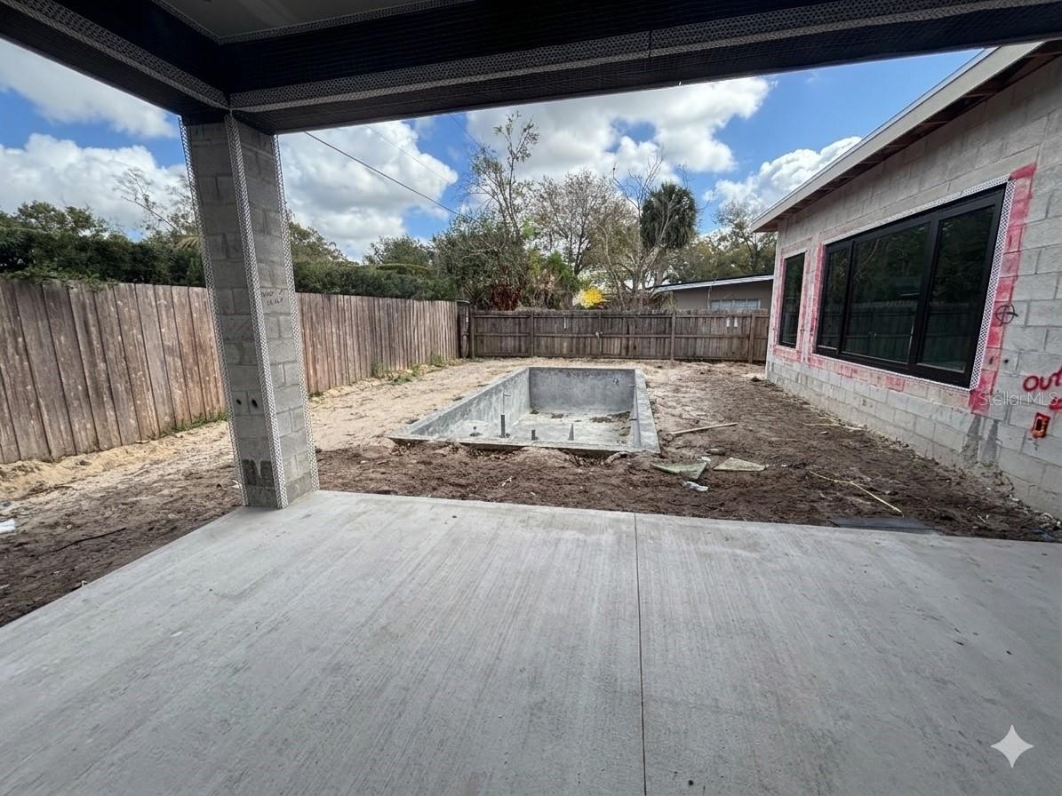 HOLLIEANNA SHORES - Residential