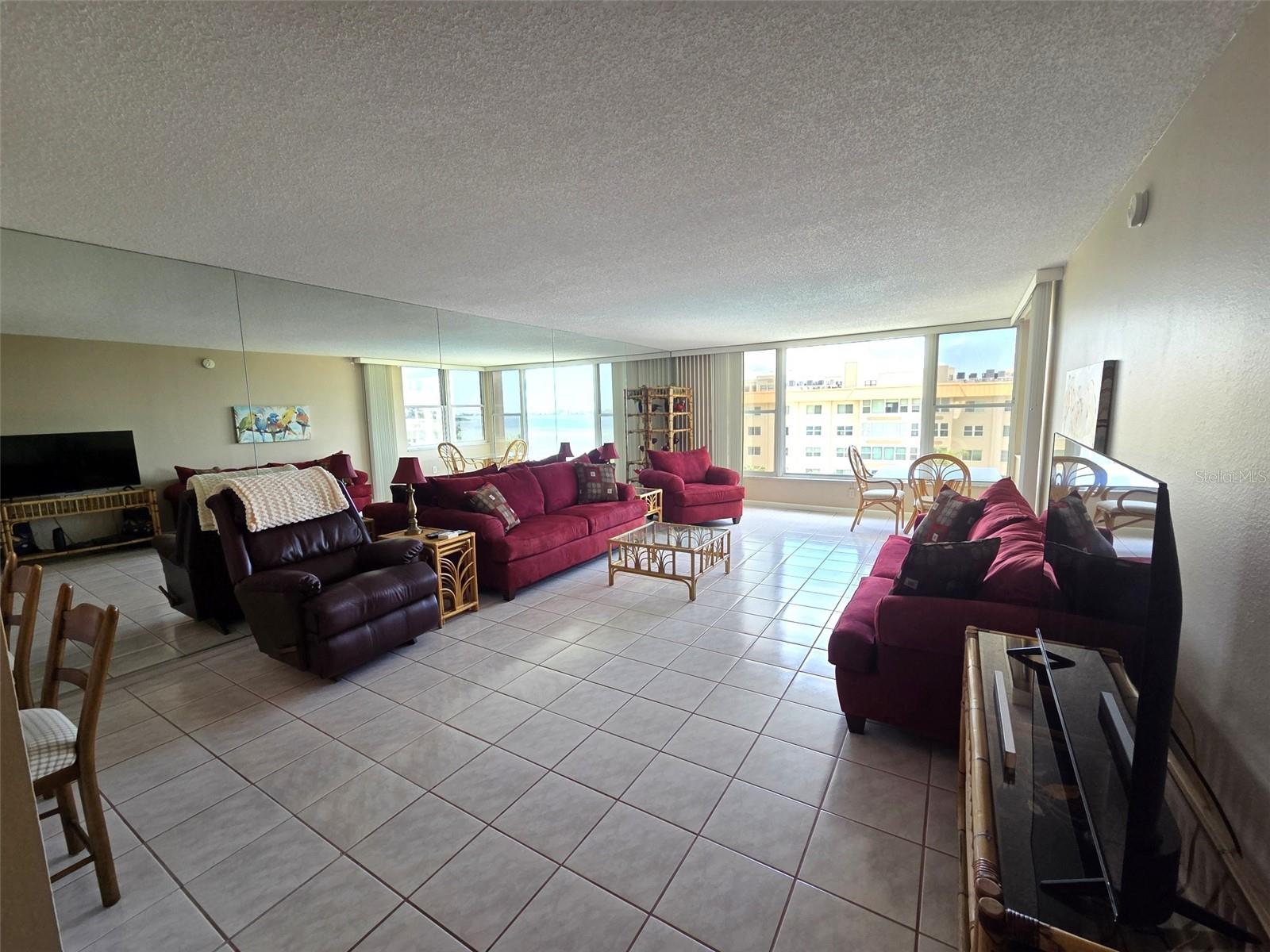 632 EDGEWATER DRIVE 633