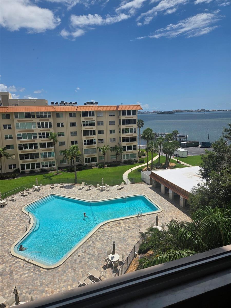 632 EDGEWATER DRIVE 633