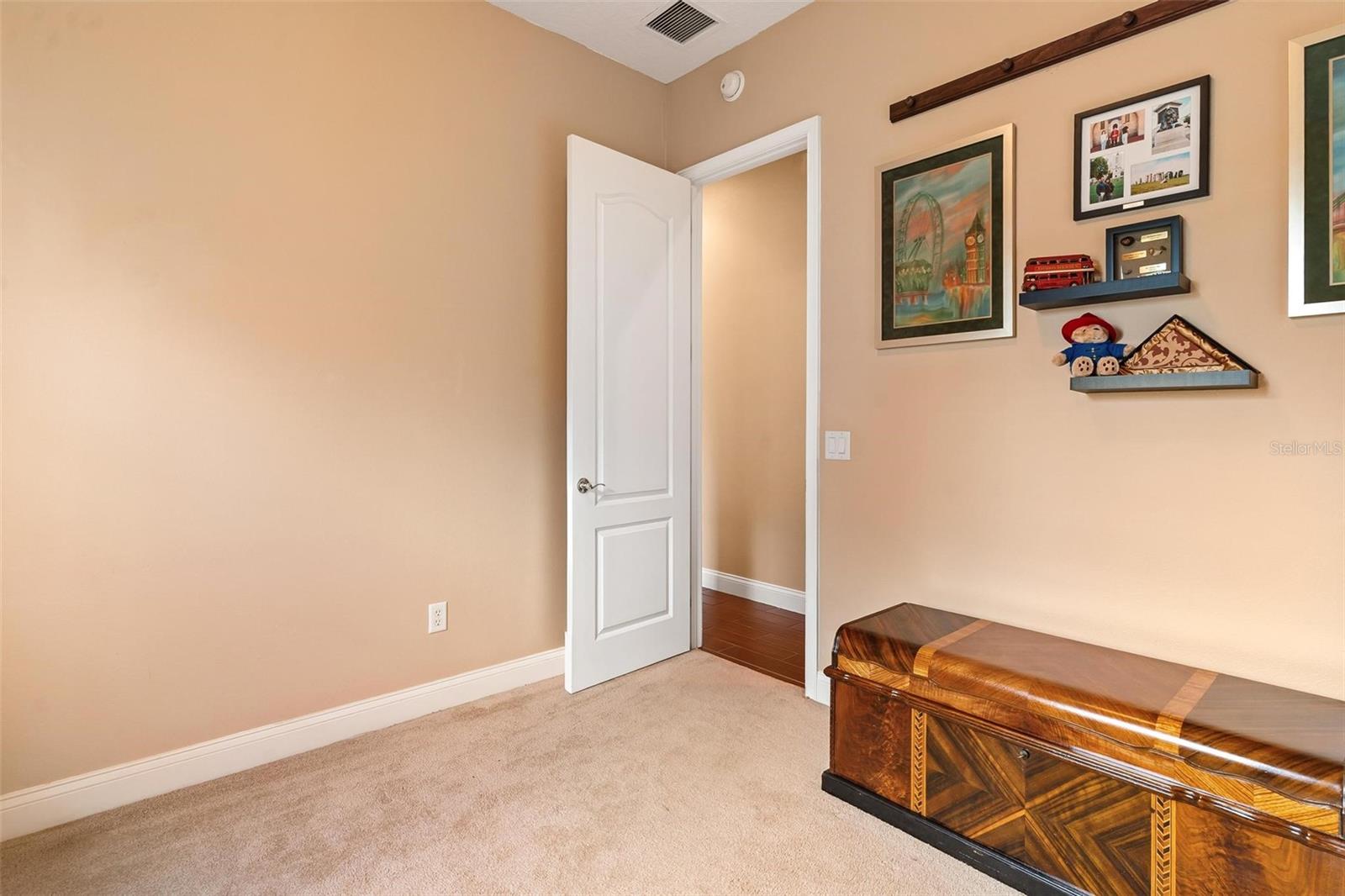 HARBOR HILLS UNIT 01 - Residential