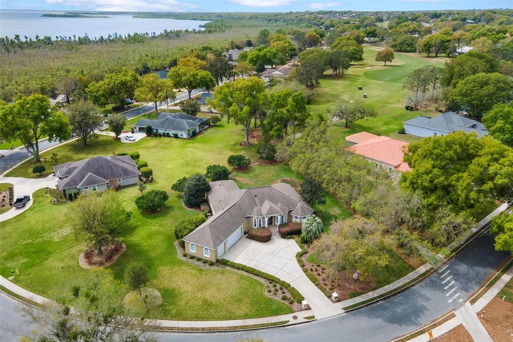 Photo of 6053 Spinnaker Loop, Lady Lake, FL 32159 (MLS # G5109709)