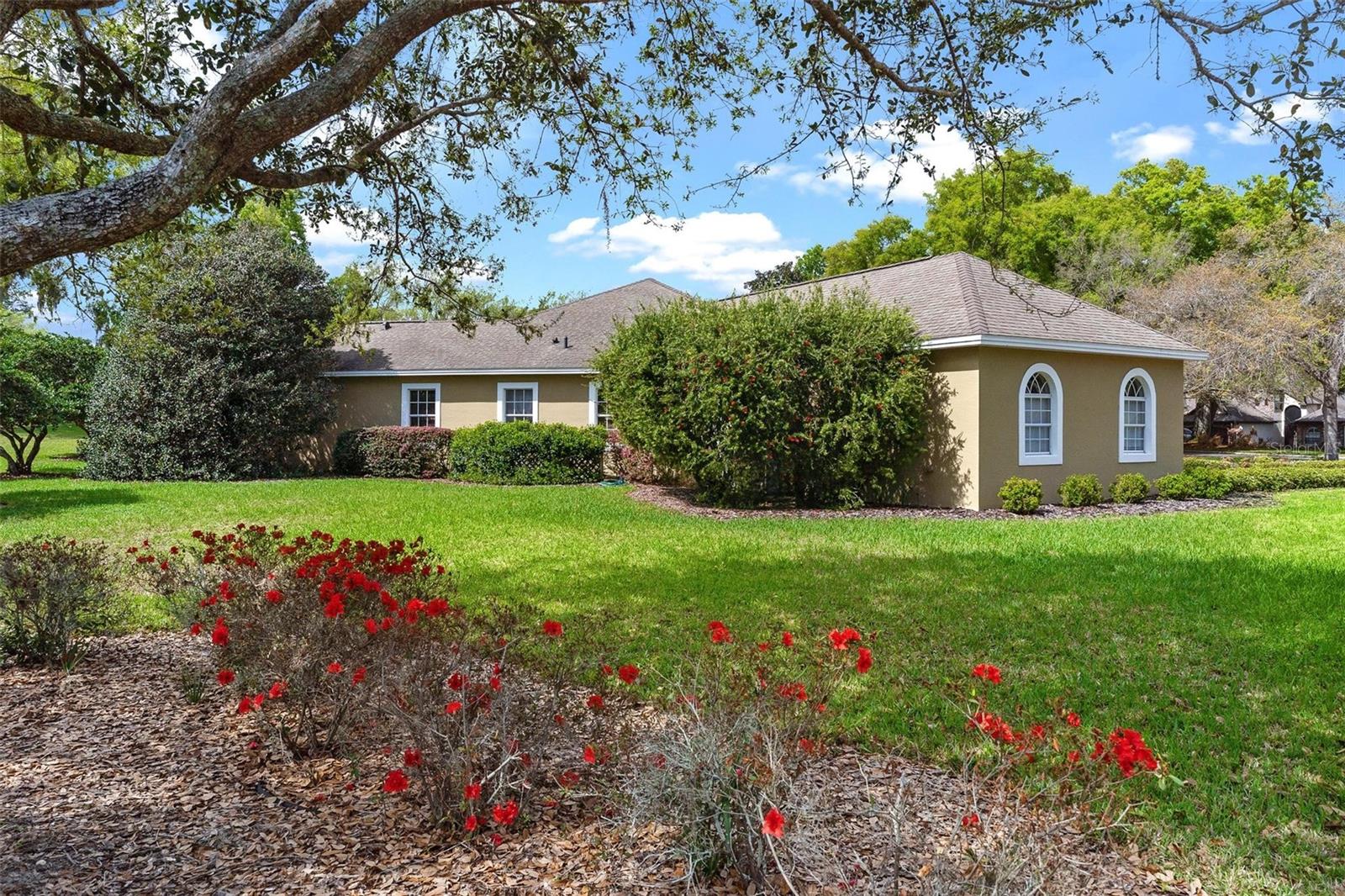 HARBOR HILLS UNIT 01 - Residential