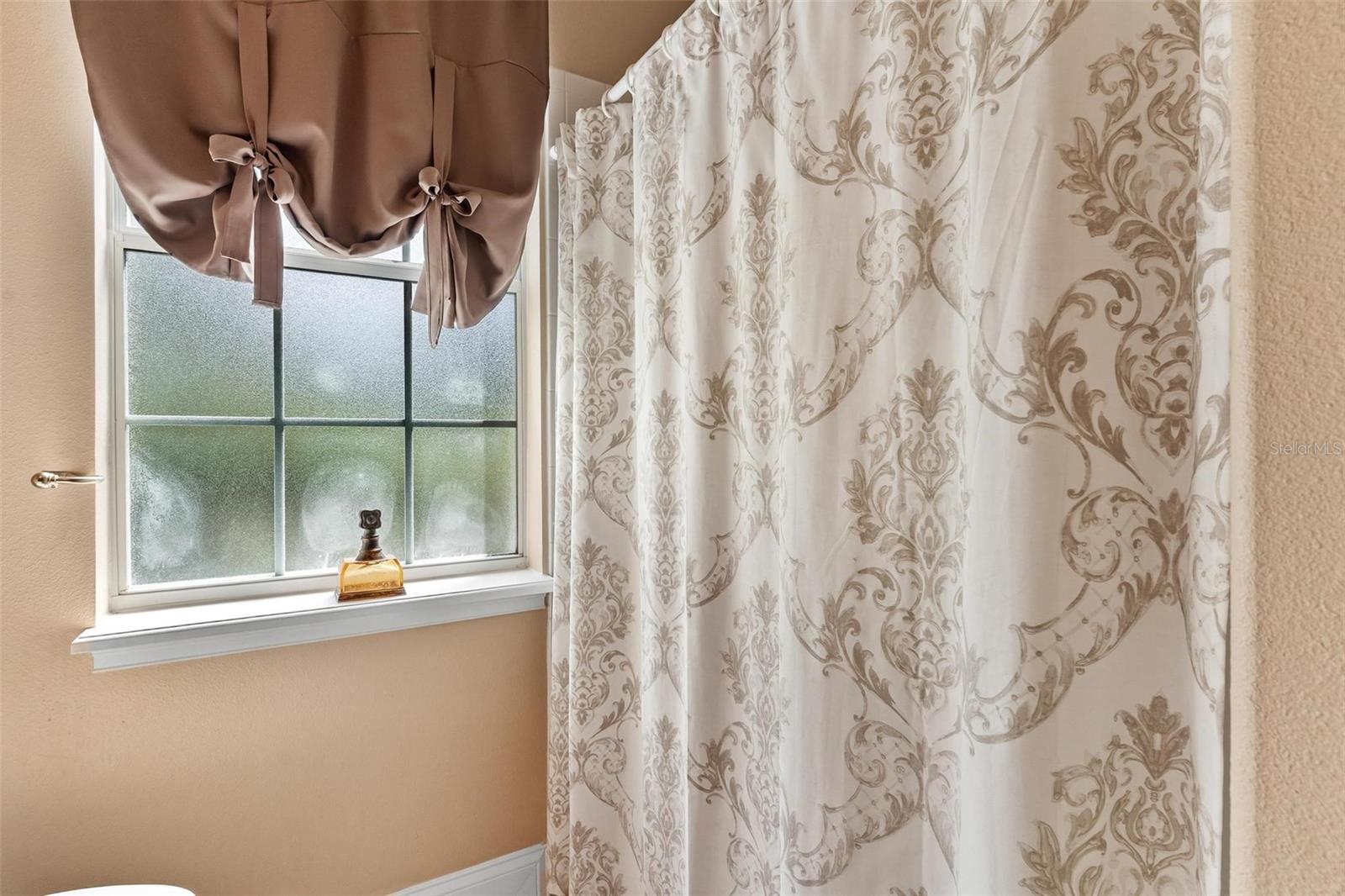 HARBOR HILLS UNIT 01 - Residential