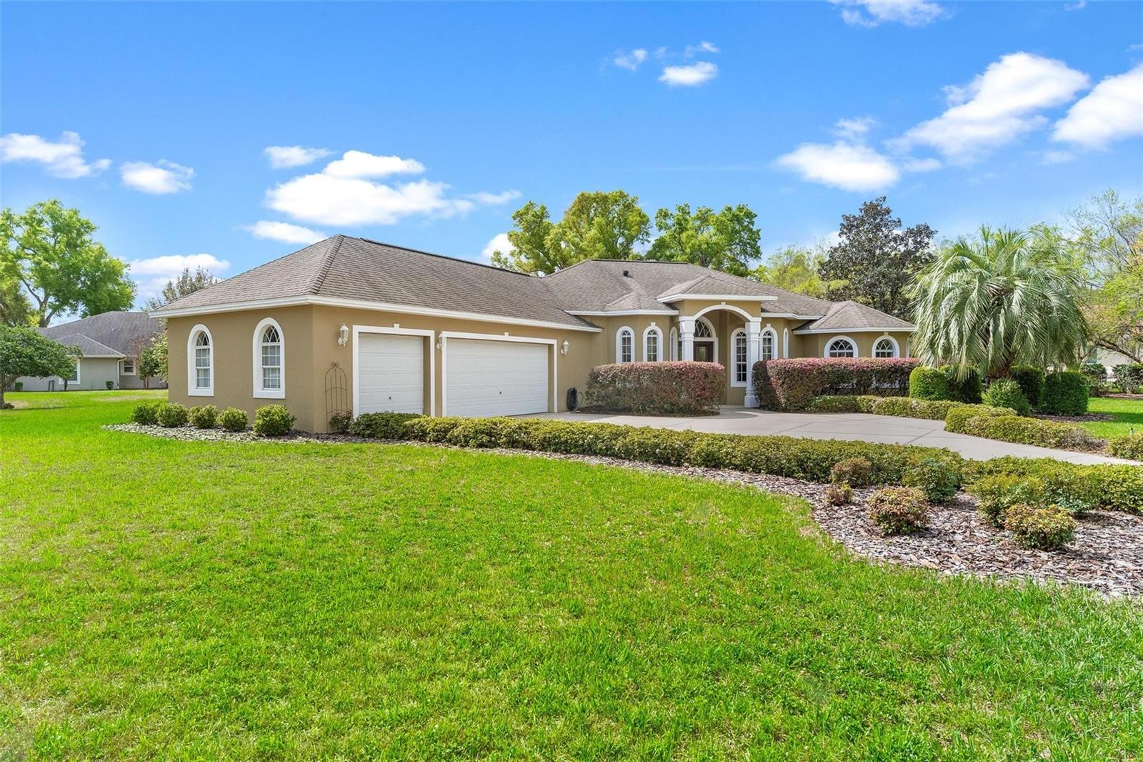 HARBOR HILLS UNIT 01 - Residential