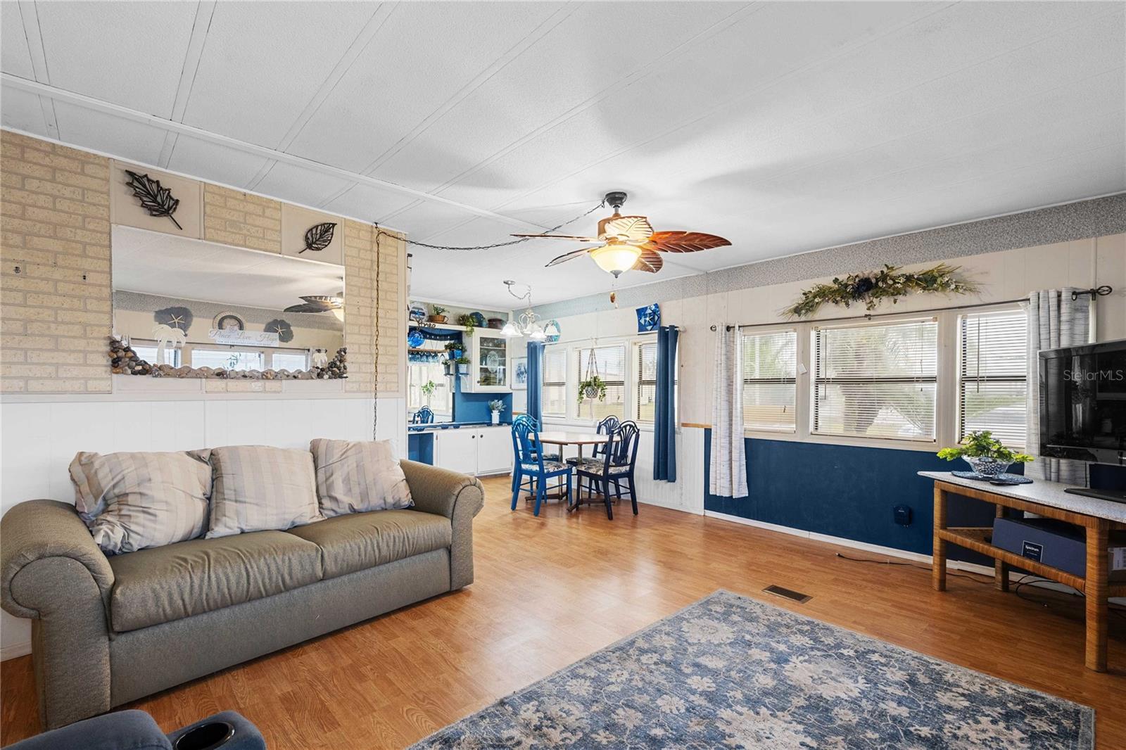 BETMAR ACRES - Residential