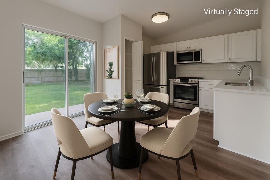 Photo of 2017 17th Avenue W, Bradenton, FL 34205 (MLS # O6326946)