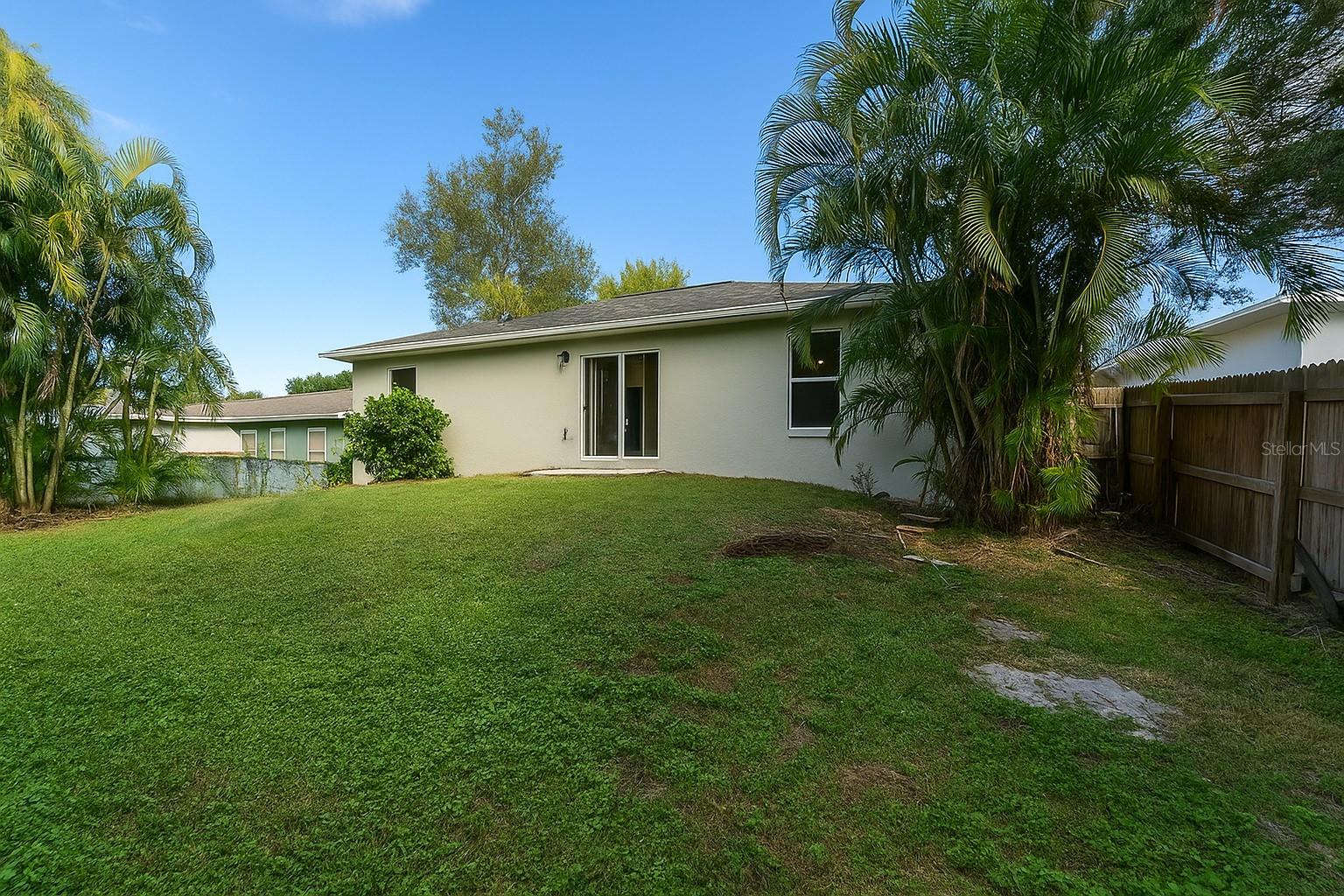 SUNSET PARK FIRST SEC - Residential