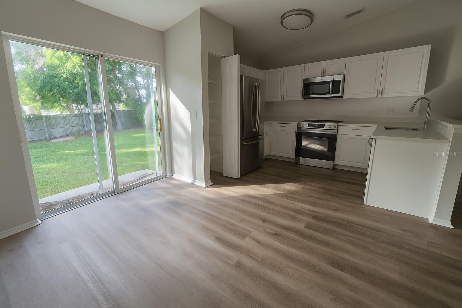 SUNSET PARK FIRST SEC - Residential