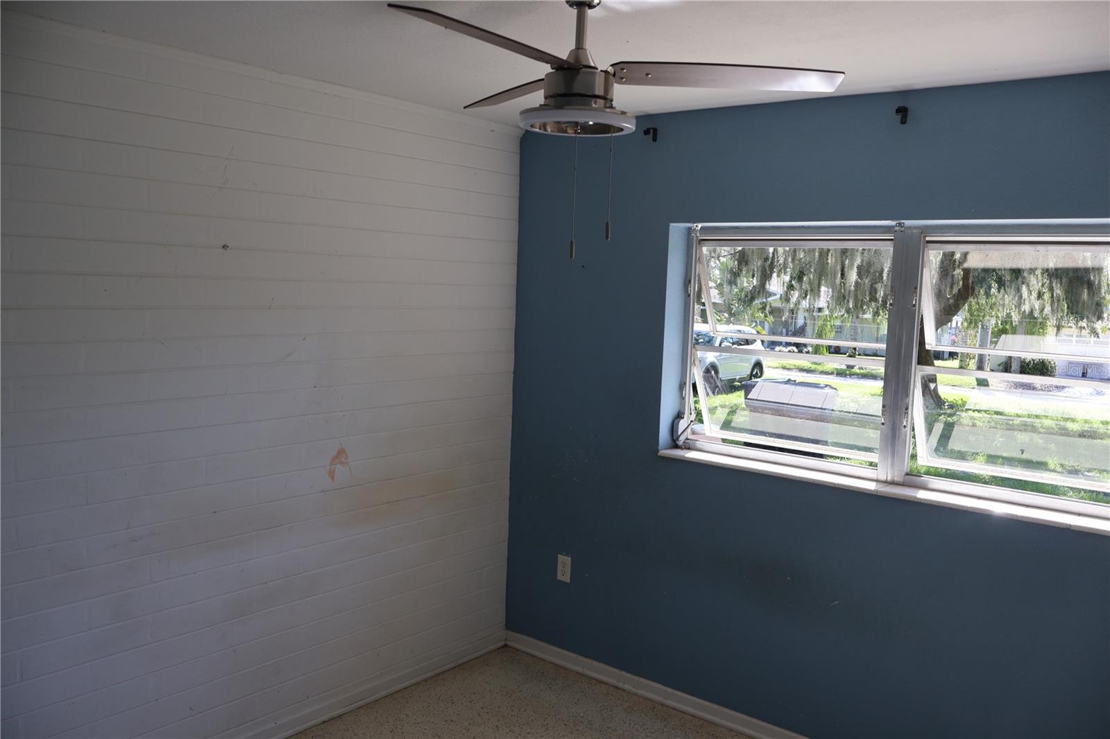 ELOISE WOODS LAKE ROY UNIT - Residential