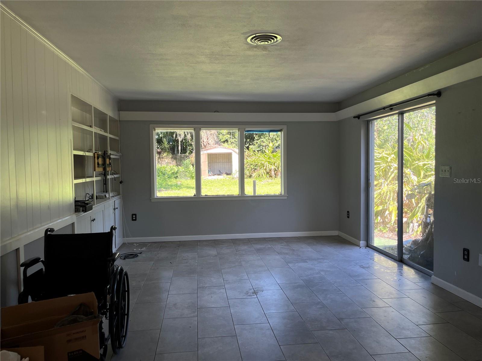 ELOISE WOODS LAKE ROY UNIT - Residential