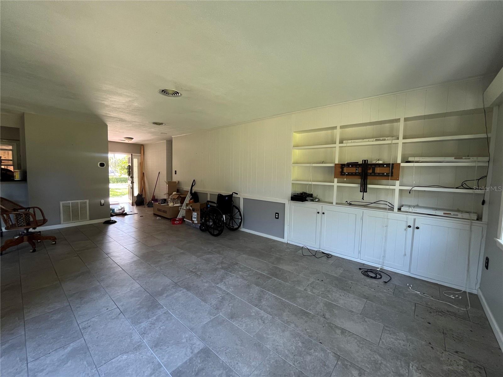 ELOISE WOODS LAKE ROY UNIT - Residential