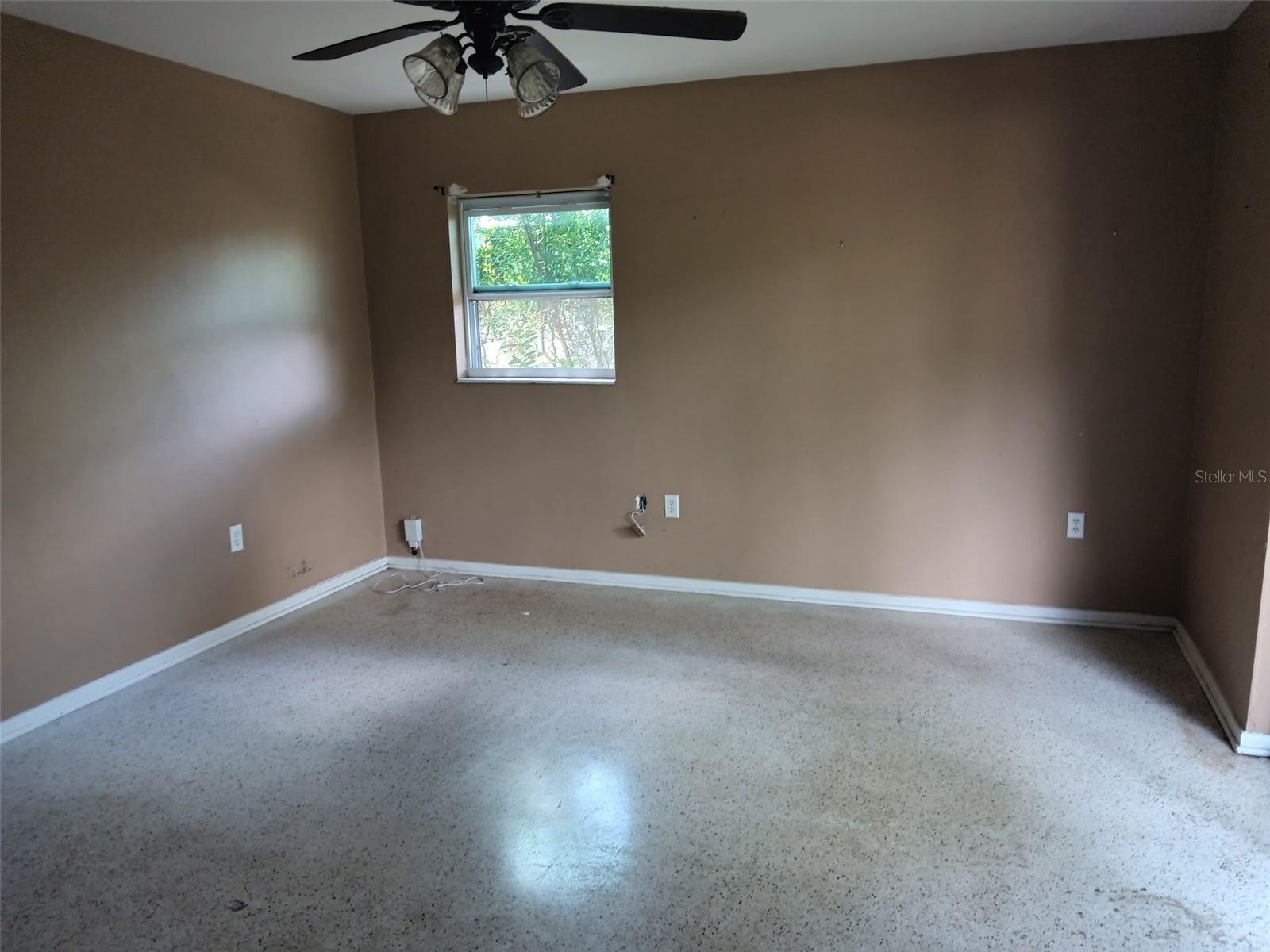 ELOISE WOODS LAKE ROY UNIT - Residential