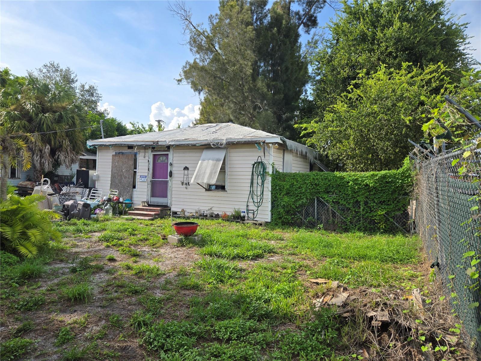 1305 & 1309 HARDIN AVENUE