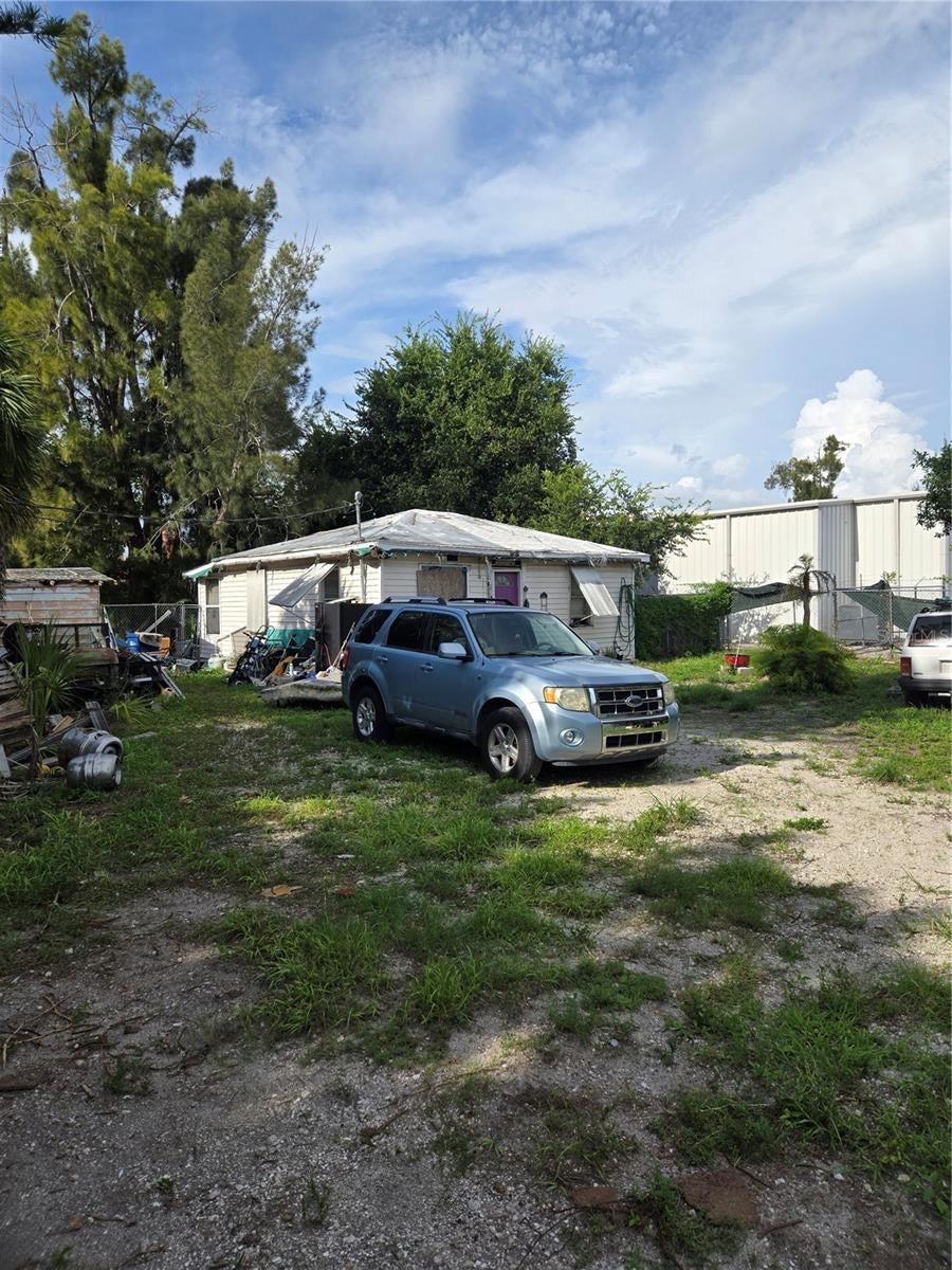 1305 & 1309 HARDIN AVENUE