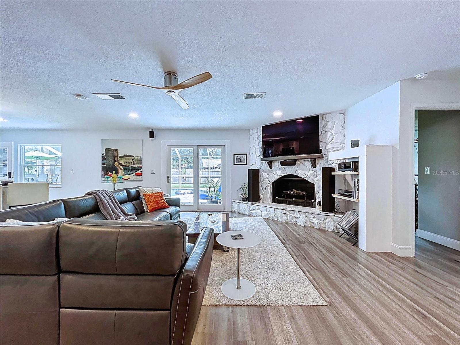 COUNTRYSIDE MANOR SUB - Residential