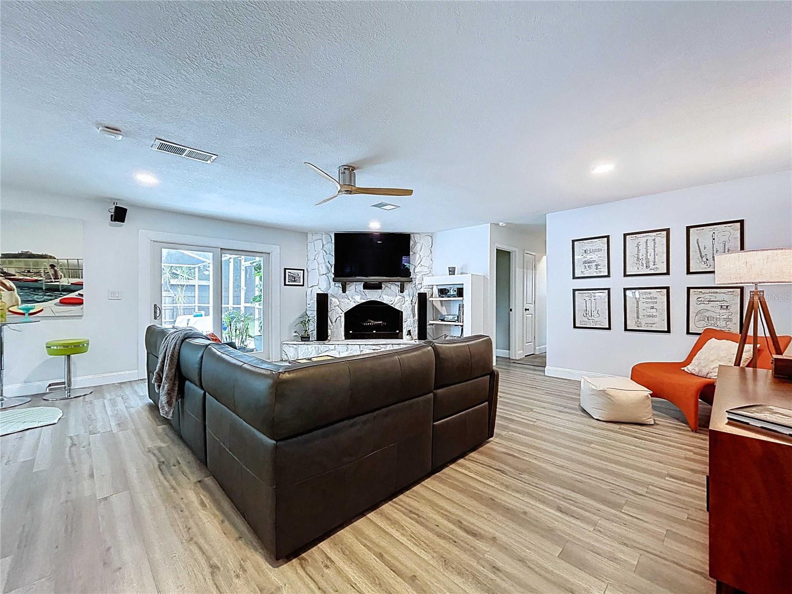 COUNTRYSIDE MANOR SUB - Residential