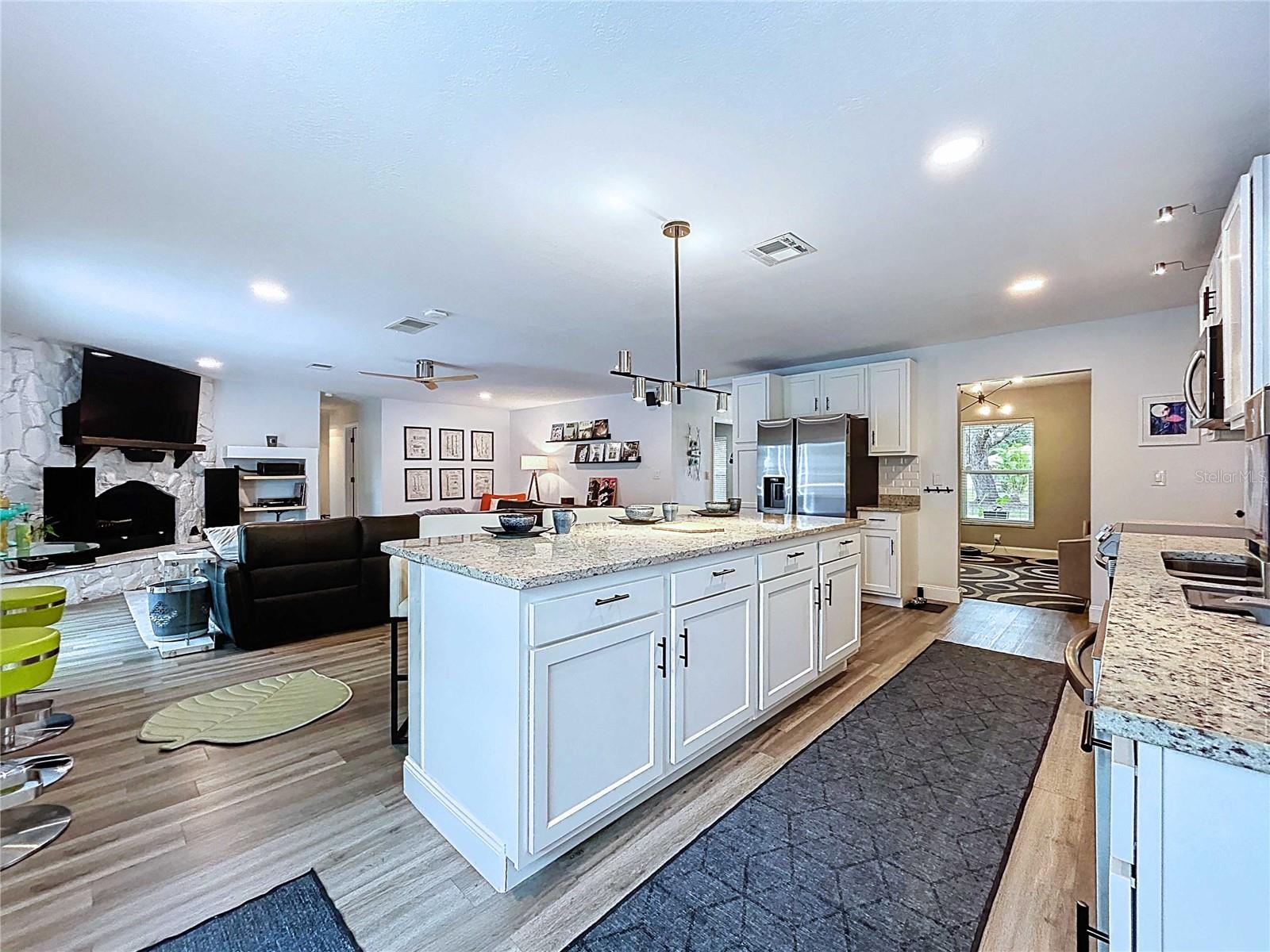 COUNTRYSIDE MANOR SUB - Residential