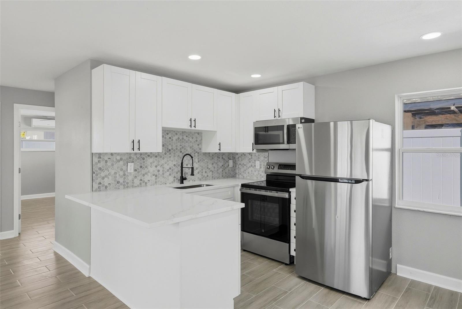 NORTH MADEIRA SHORES - Residential