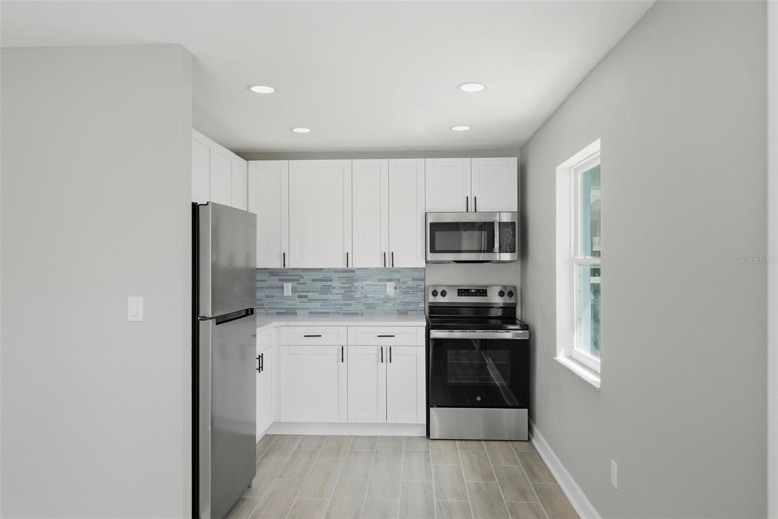 NORTH MADEIRA SHORES - Residential