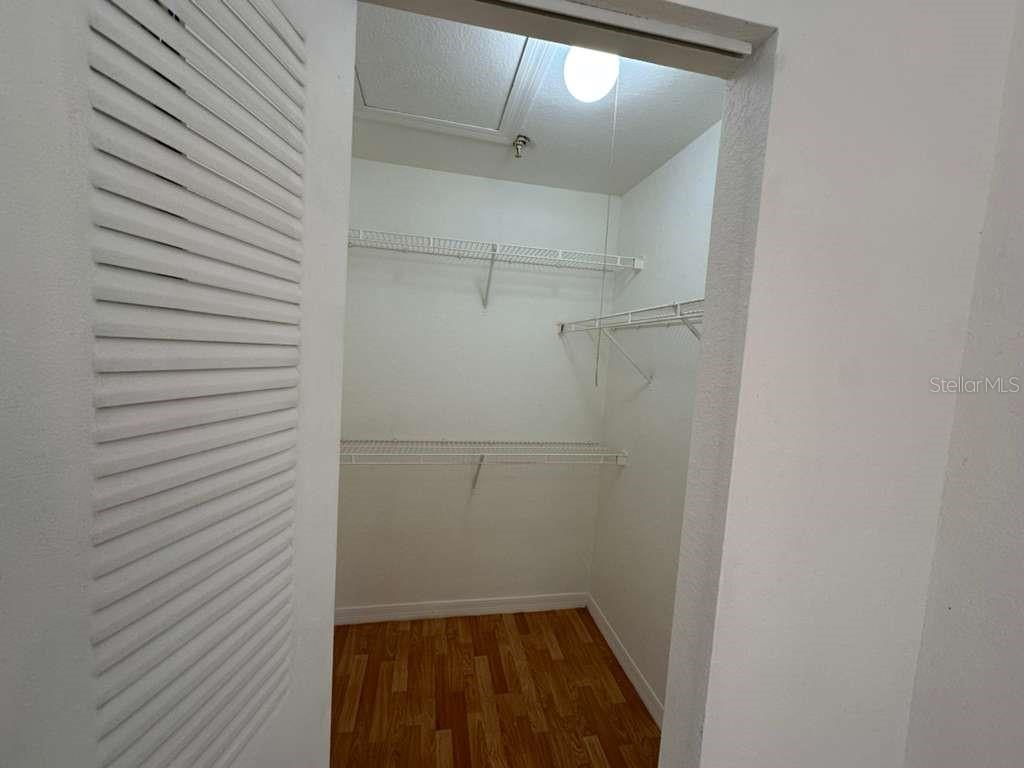 AZUR/METROWEST - Residential Lease