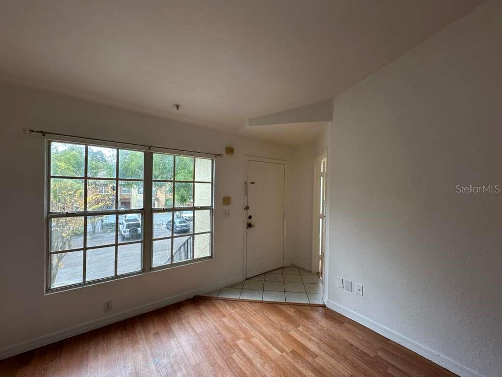 AZUR/METROWEST - Residential Lease