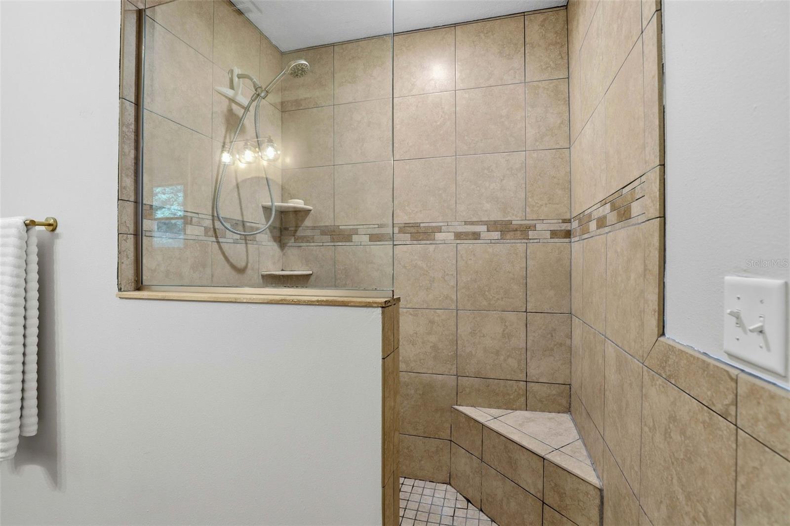 WINDSOR PARK - Residential