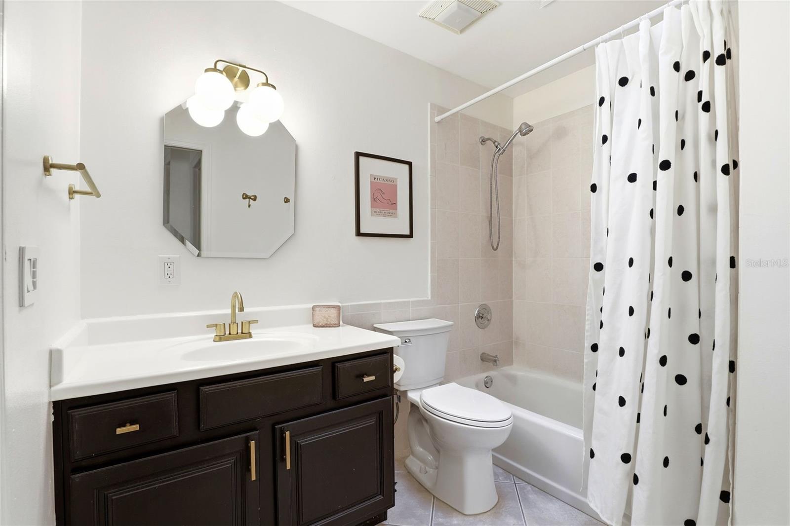 WINDSOR PARK - Residential