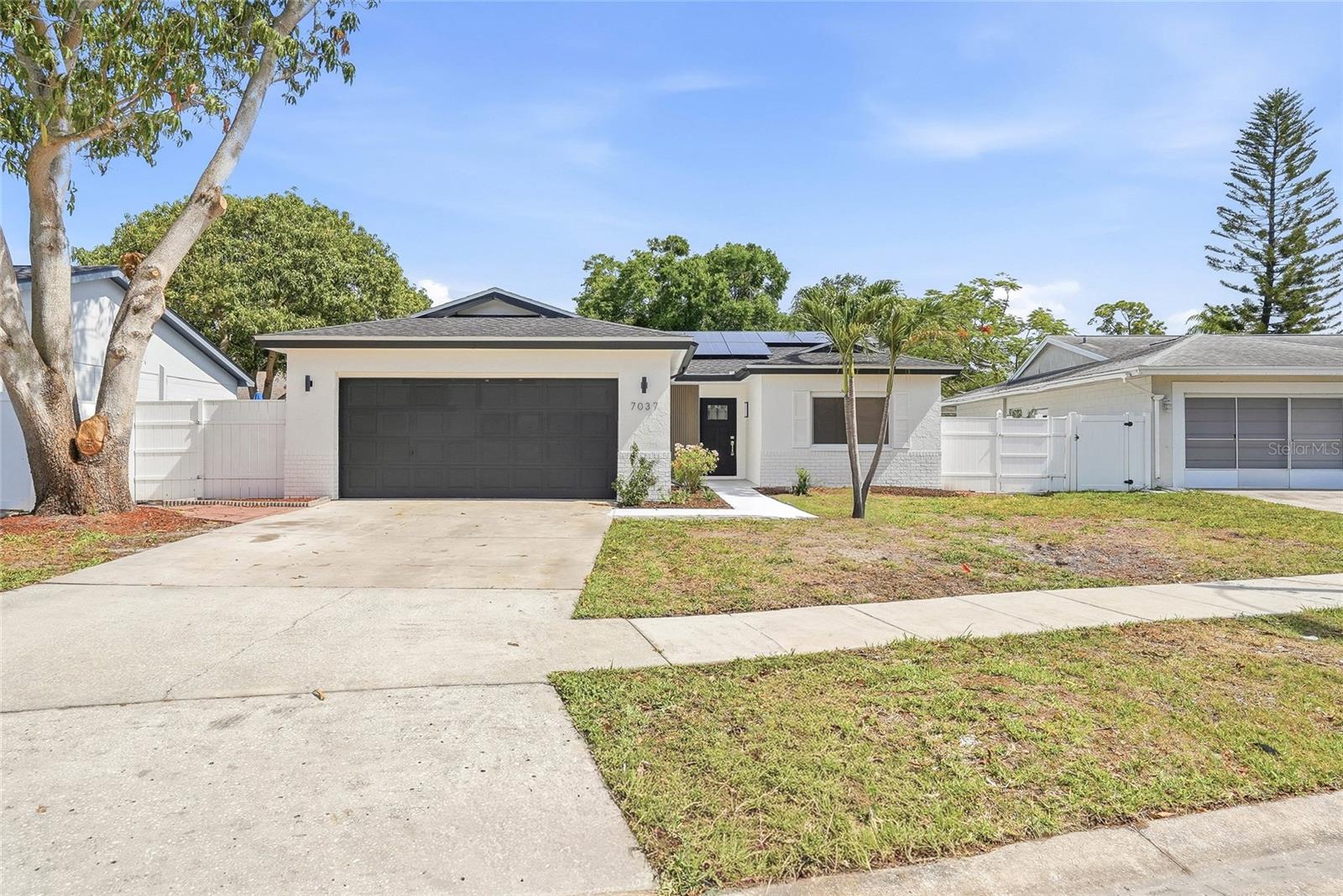 PINEBROOK ESTATES - Residential