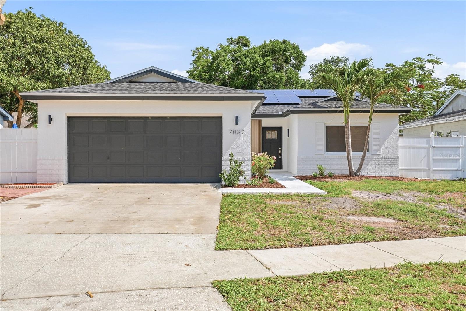 PINEBROOK ESTATES - Residential