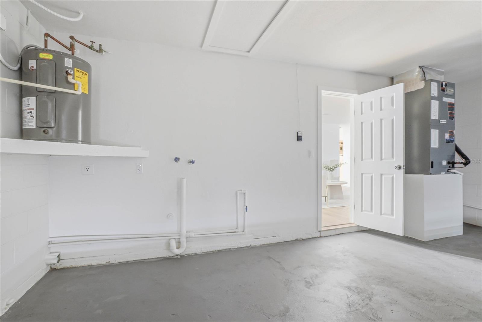 PINEBROOK ESTATES - Residential