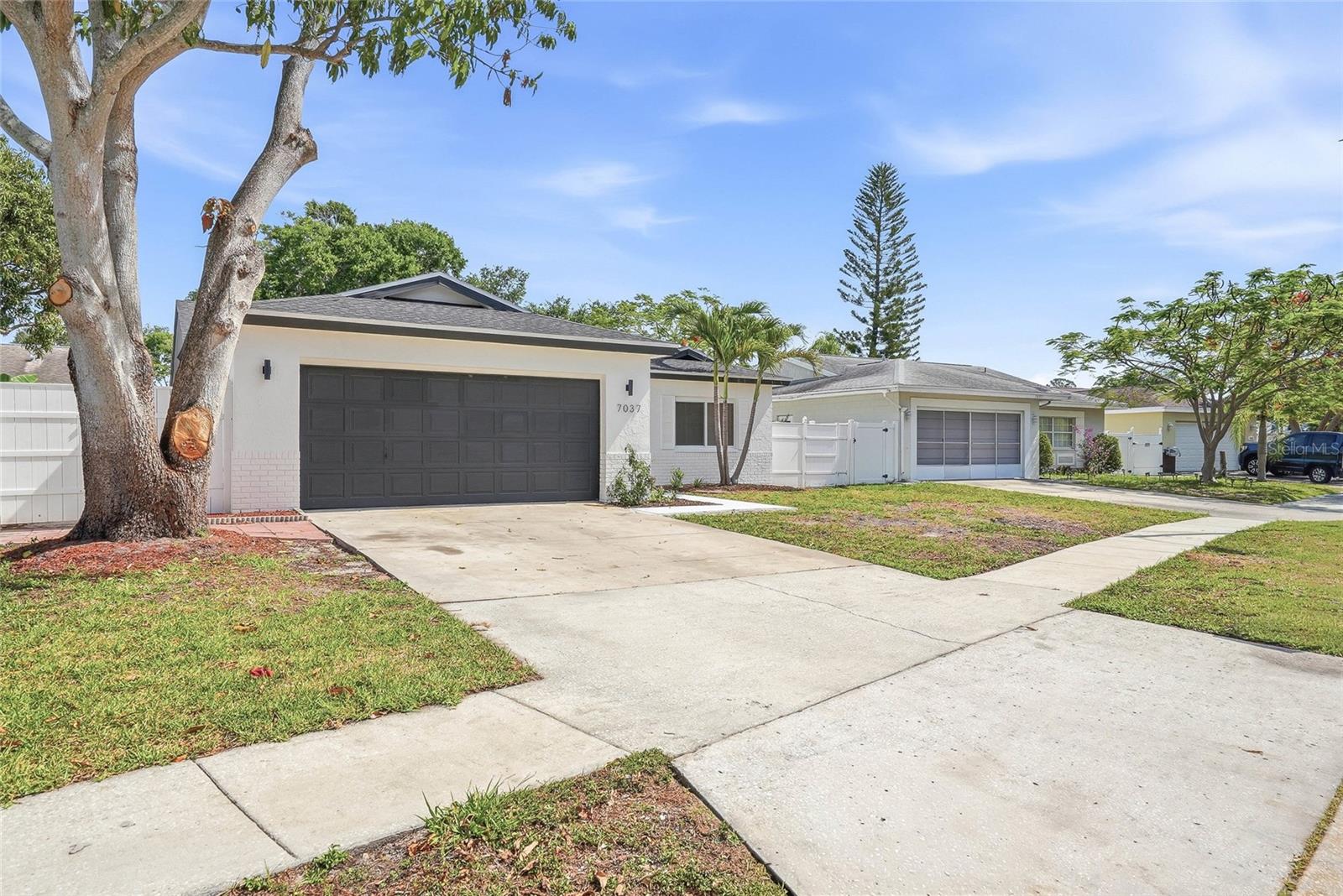 PINEBROOK ESTATES - Residential