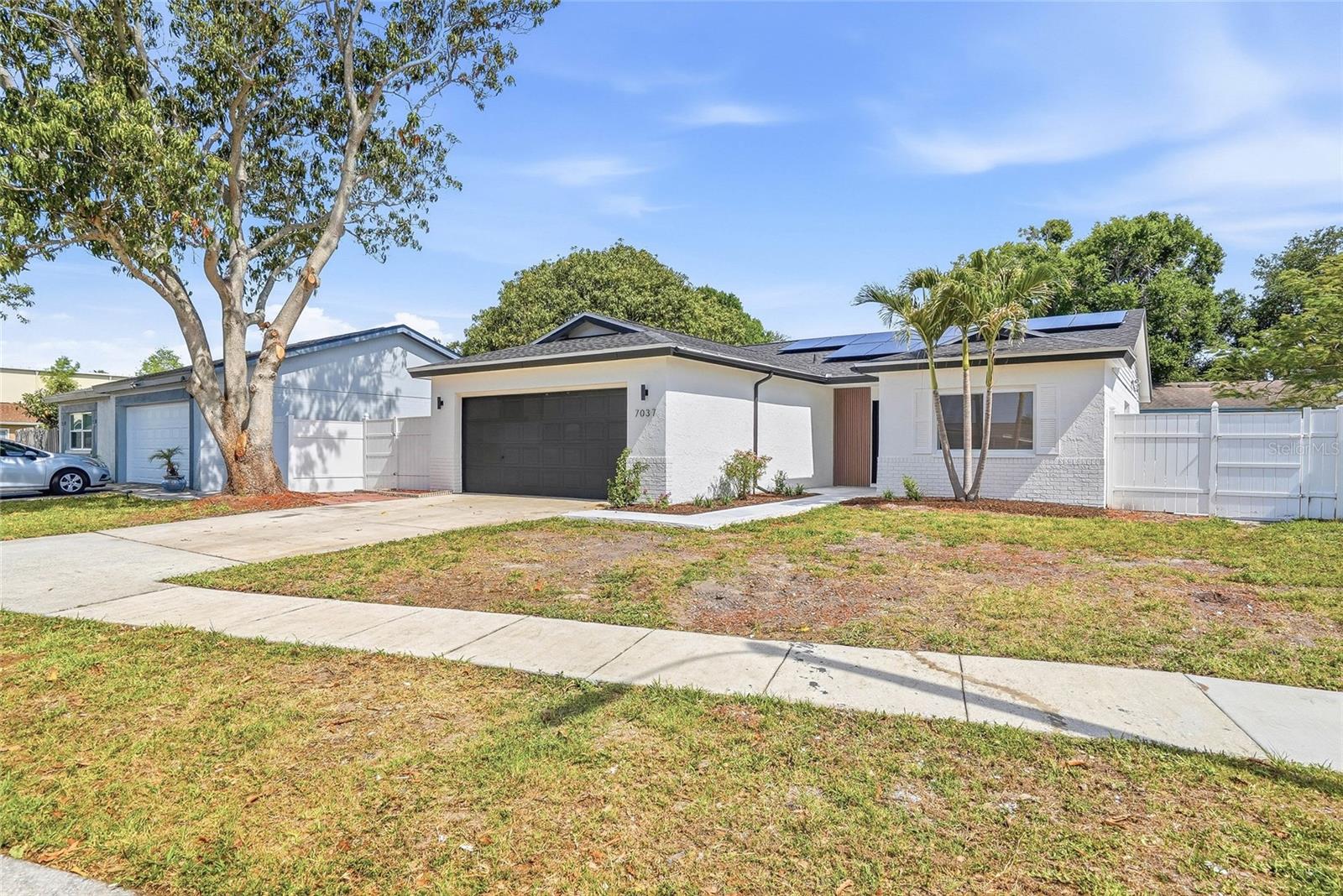 PINEBROOK ESTATES - Residential