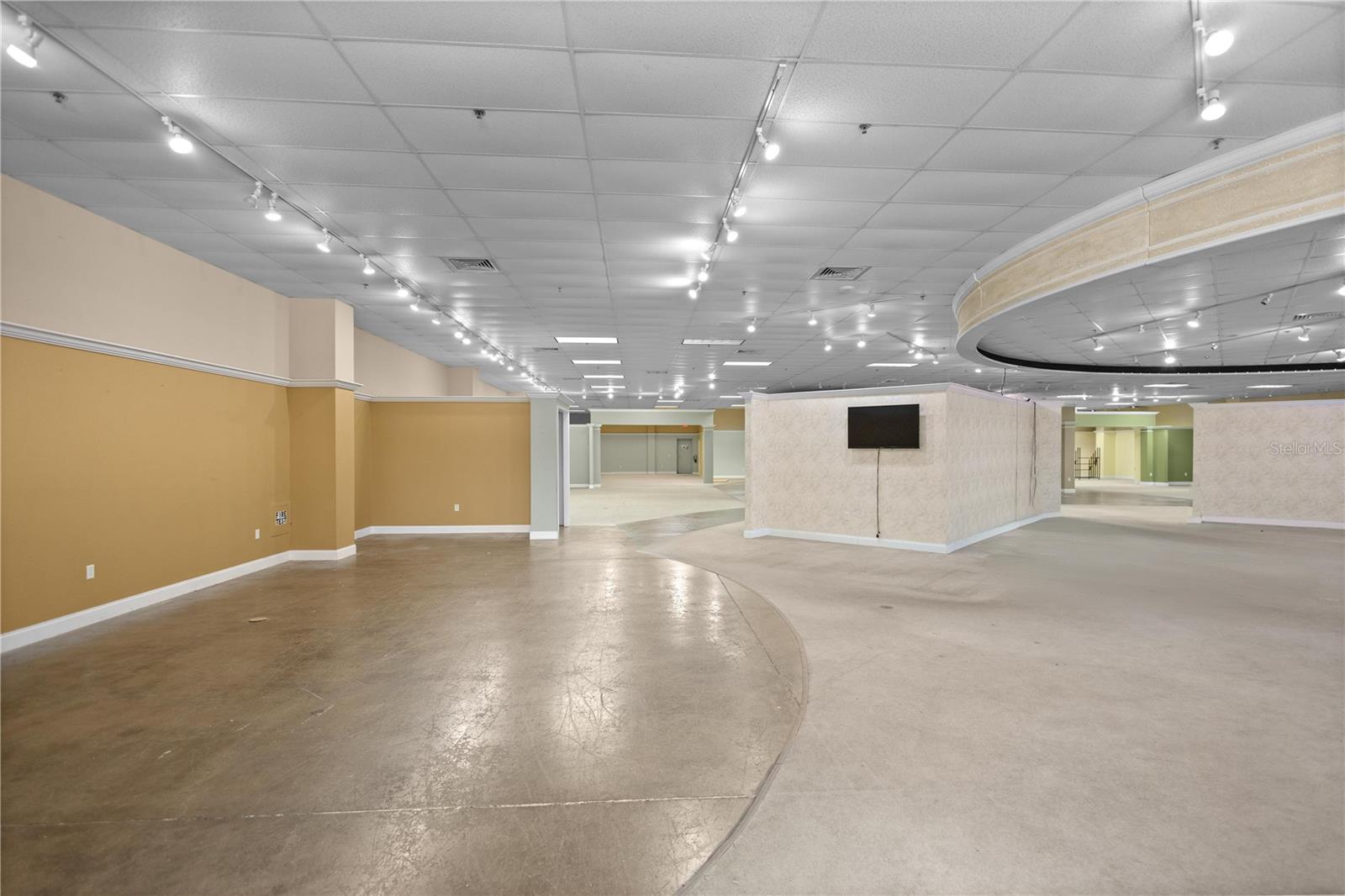 OCALA INDUST PARK - Commercial Sale