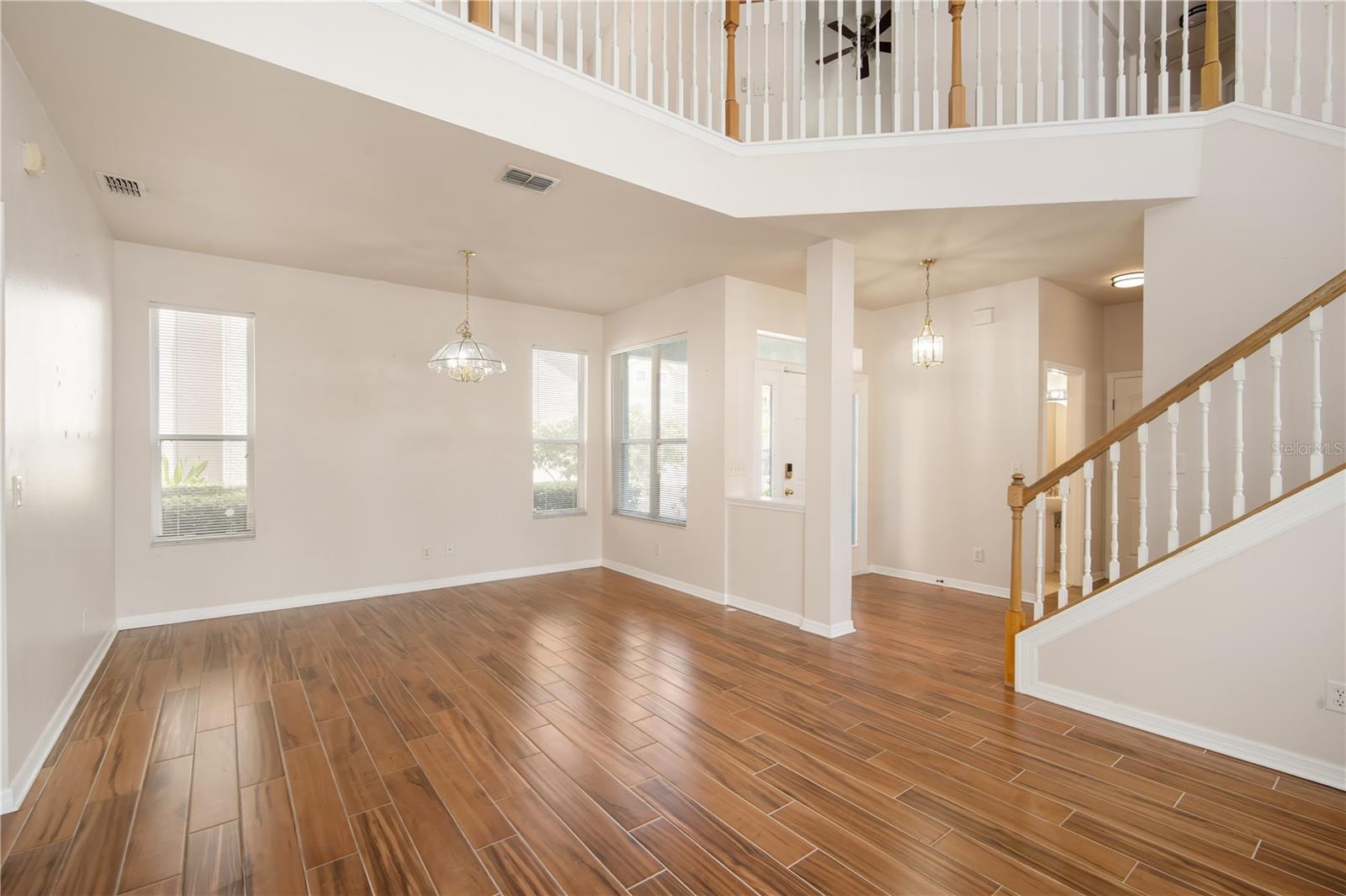 WESTCHASE SECTION 211 - Residential Lease