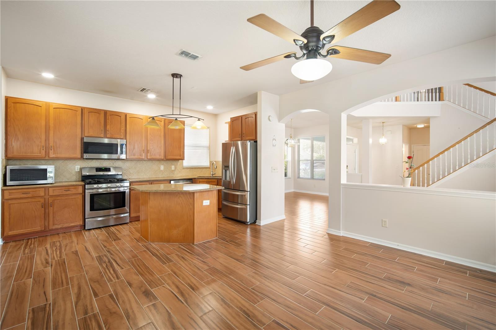 WESTCHASE SECTION 211 - Residential Lease
