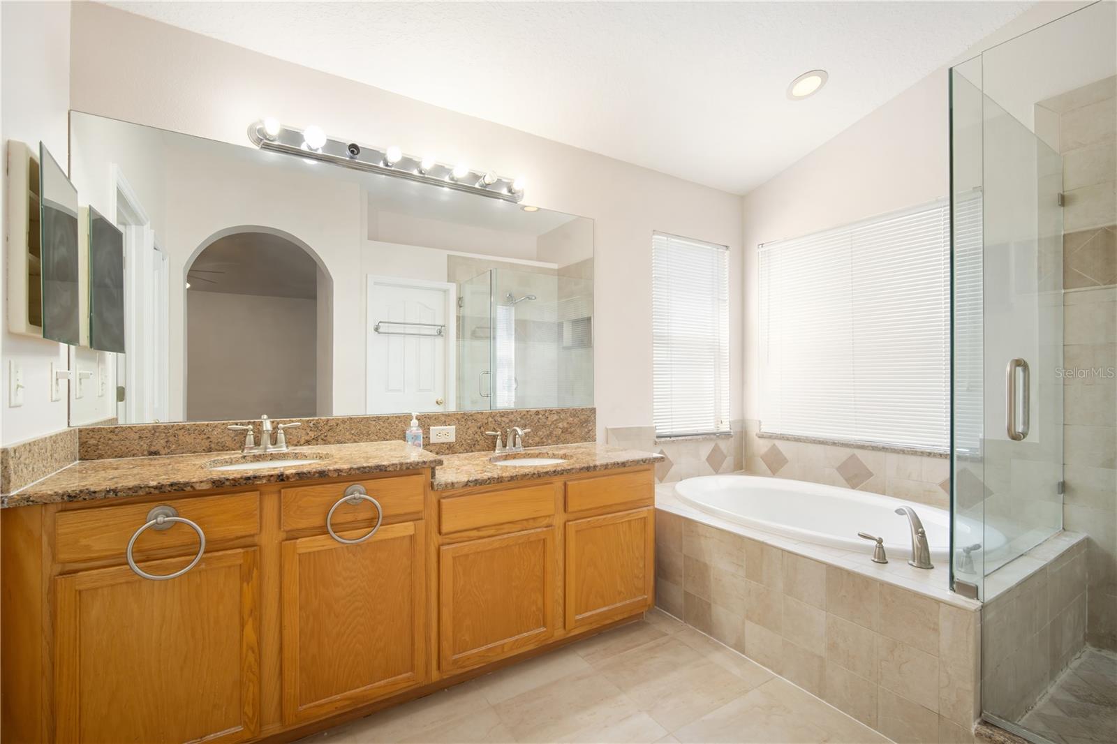 WESTCHASE SECTION 211 - Residential Lease