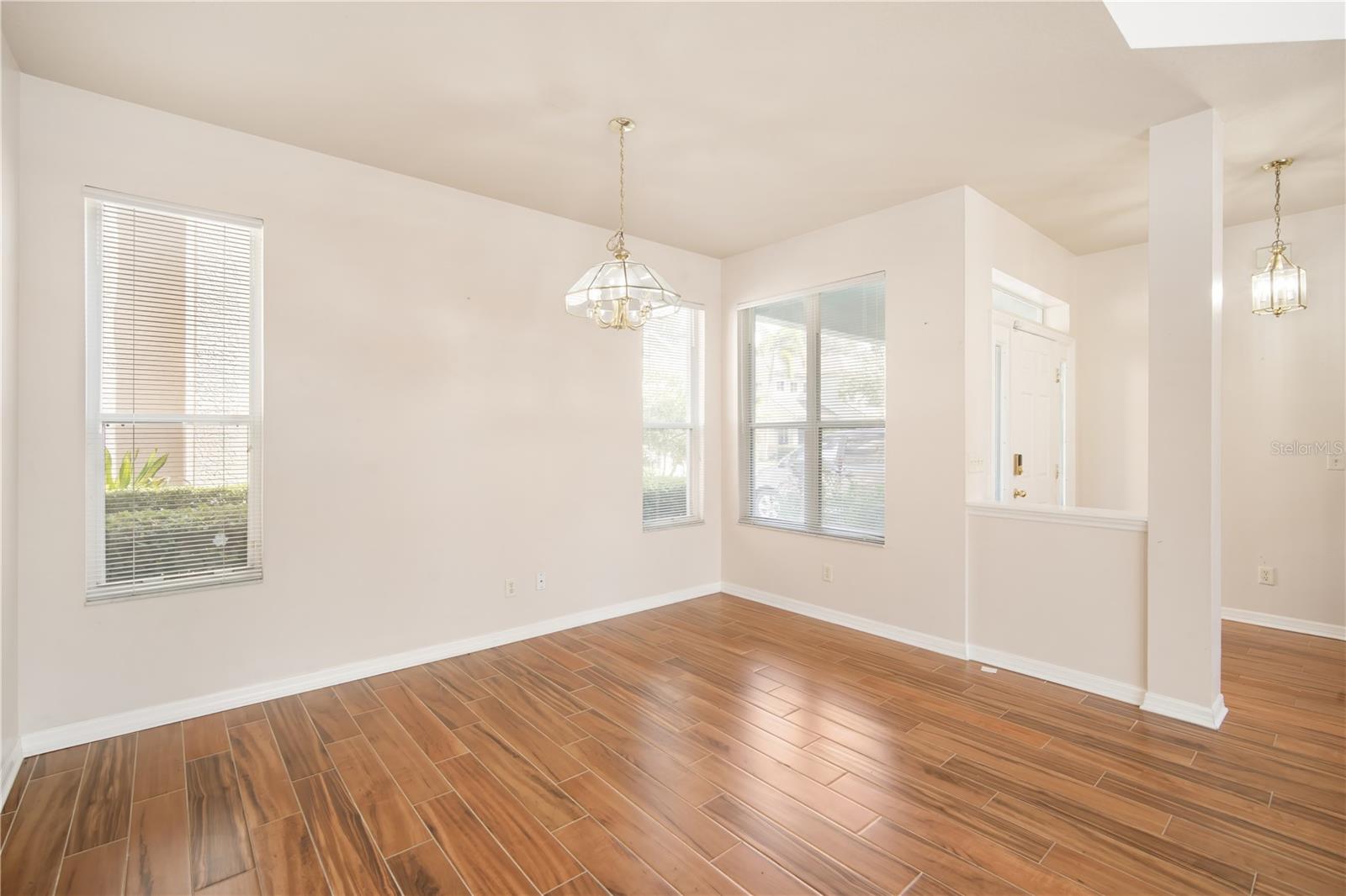 WESTCHASE SECTION 211 - Residential Lease