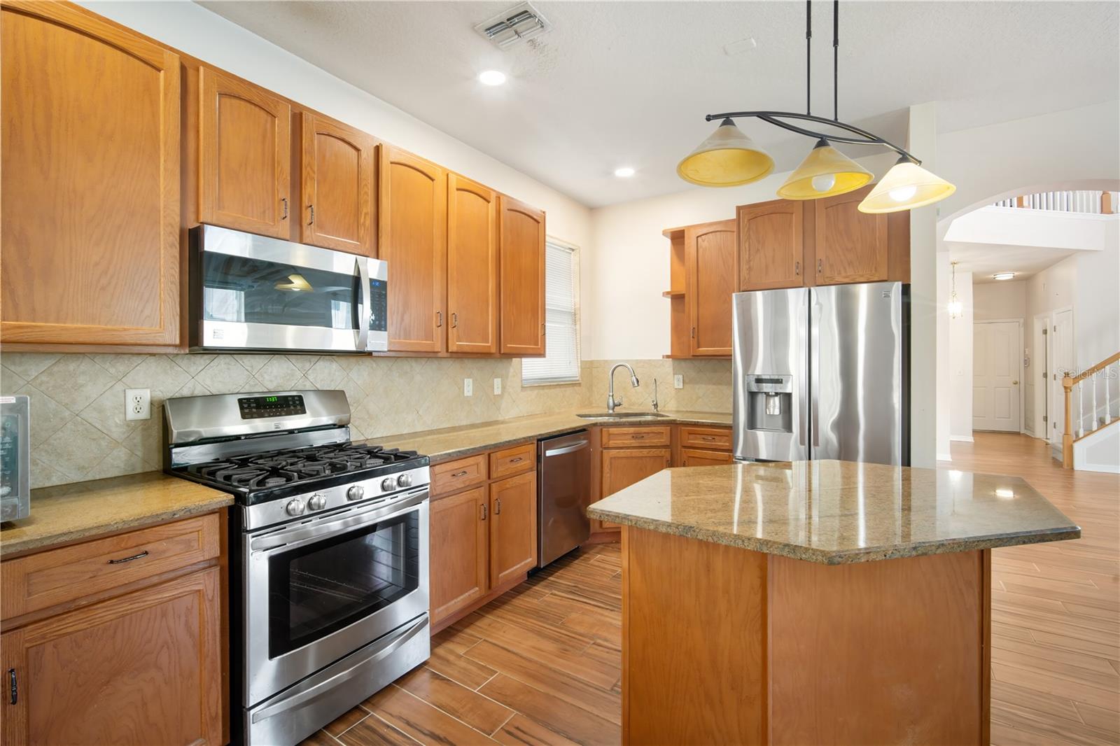 WESTCHASE SECTION 211 - Residential Lease