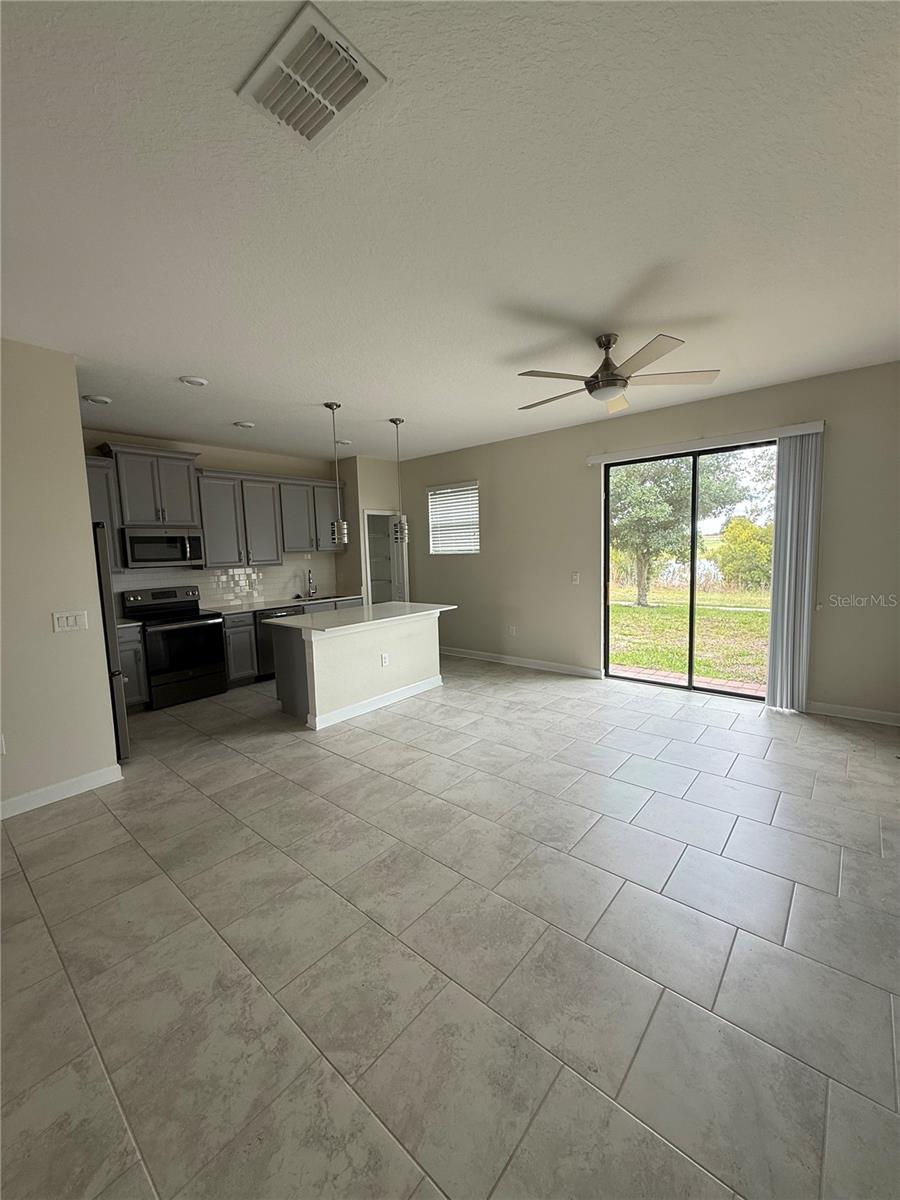 1254 ROYAL ST GEORGE BOULEVARD