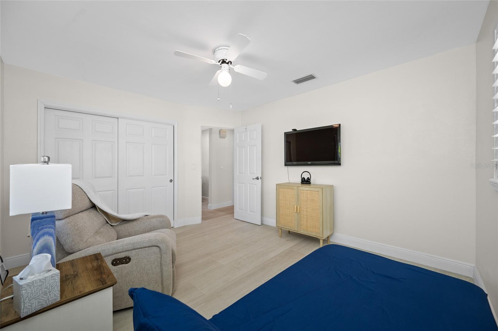 SHORE ACRES BUTTERFLY LAKE REP - Residential