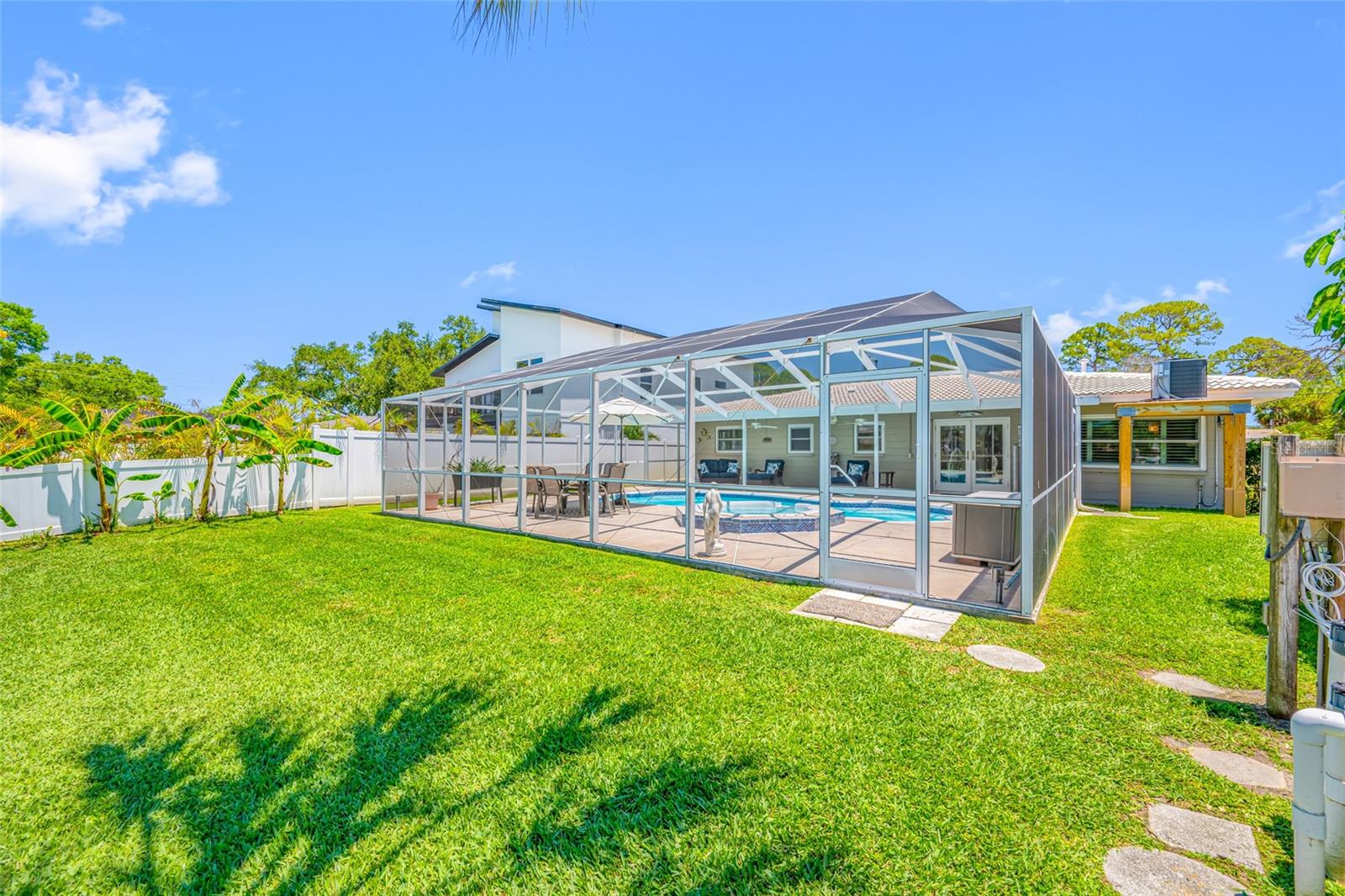 SHORE ACRES BUTTERFLY LAKE REP - Residential