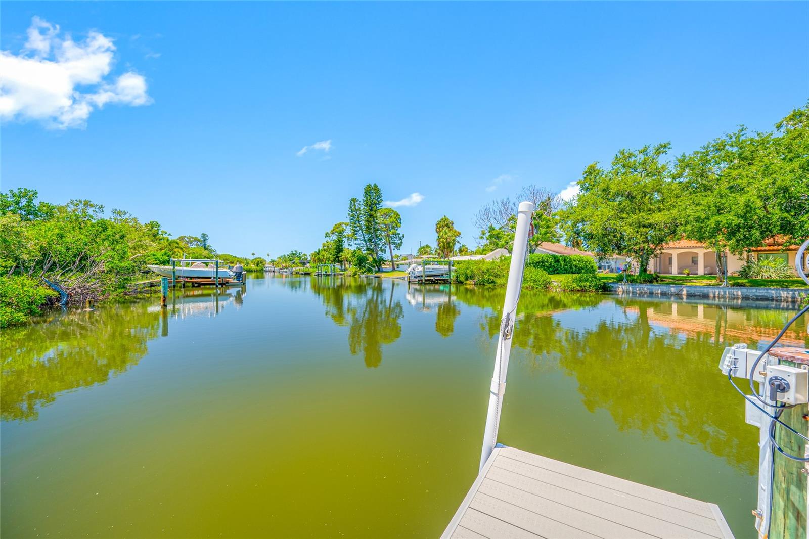 SHORE ACRES BUTTERFLY LAKE REP - Residential