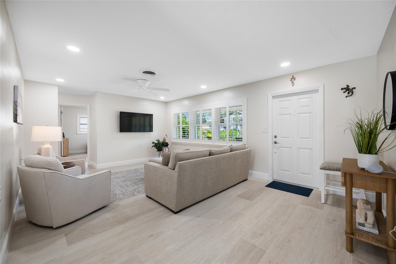 SHORE ACRES BUTTERFLY LAKE REP - Residential