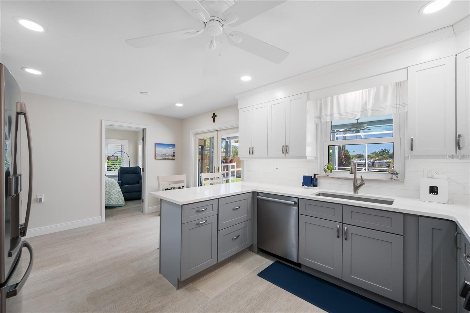 SHORE ACRES BUTTERFLY LAKE REP - Residential