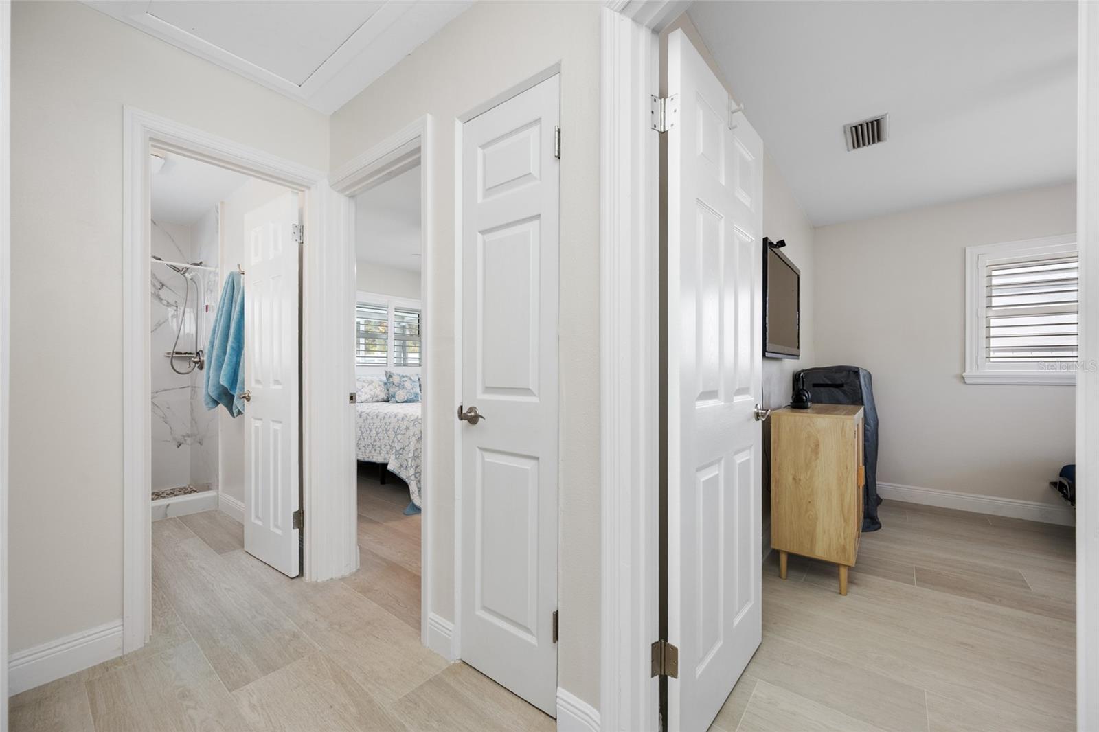 SHORE ACRES BUTTERFLY LAKE REP - Residential