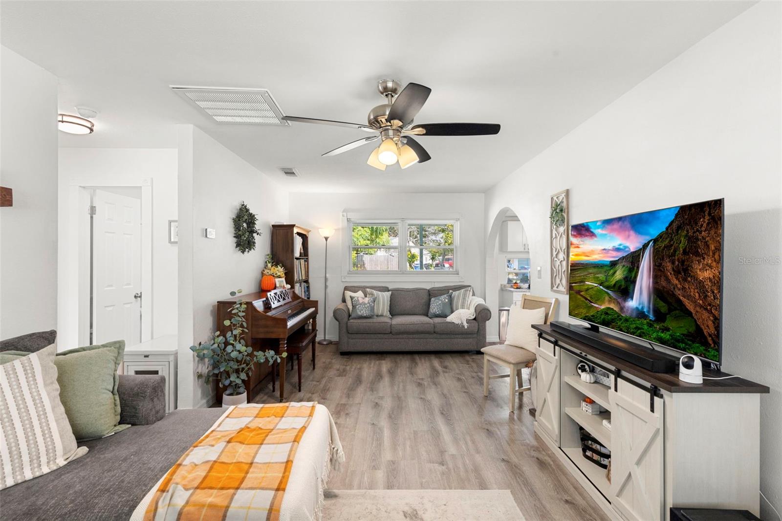 MEADOW LAWN 1ST ADD - Residential