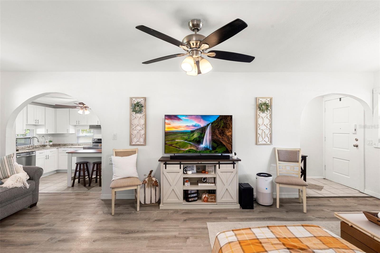 MEADOW LAWN 1ST ADD - Residential