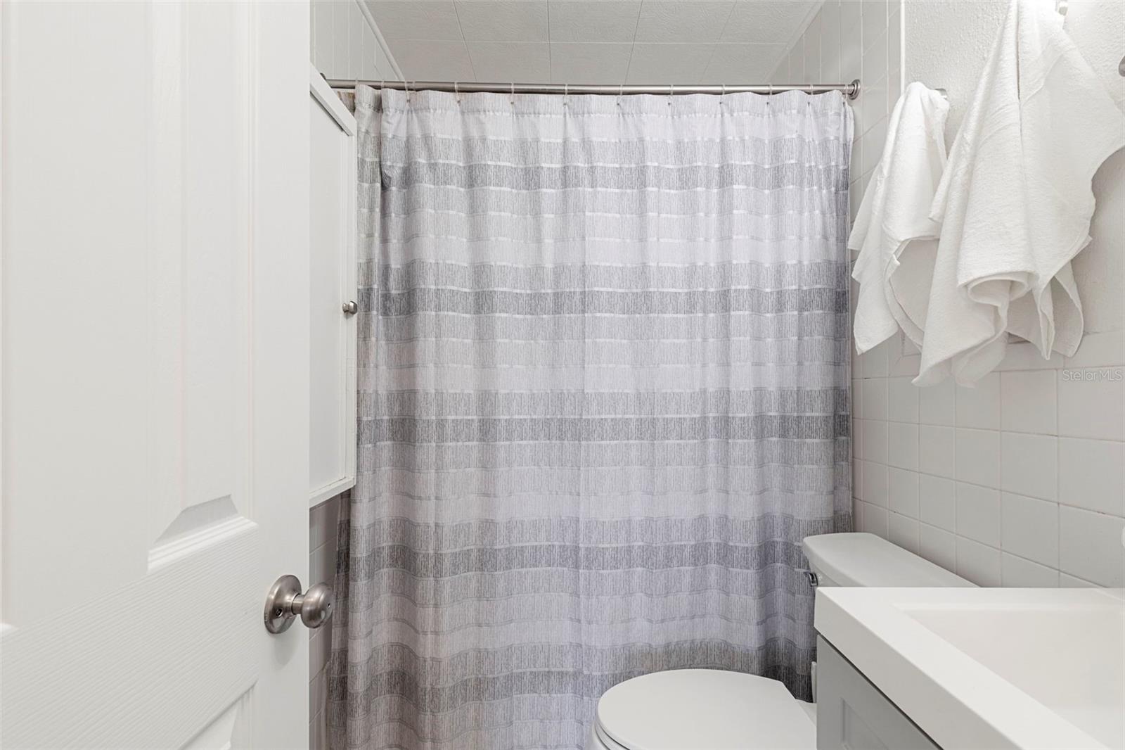 MEADOW LAWN 1ST ADD - Residential