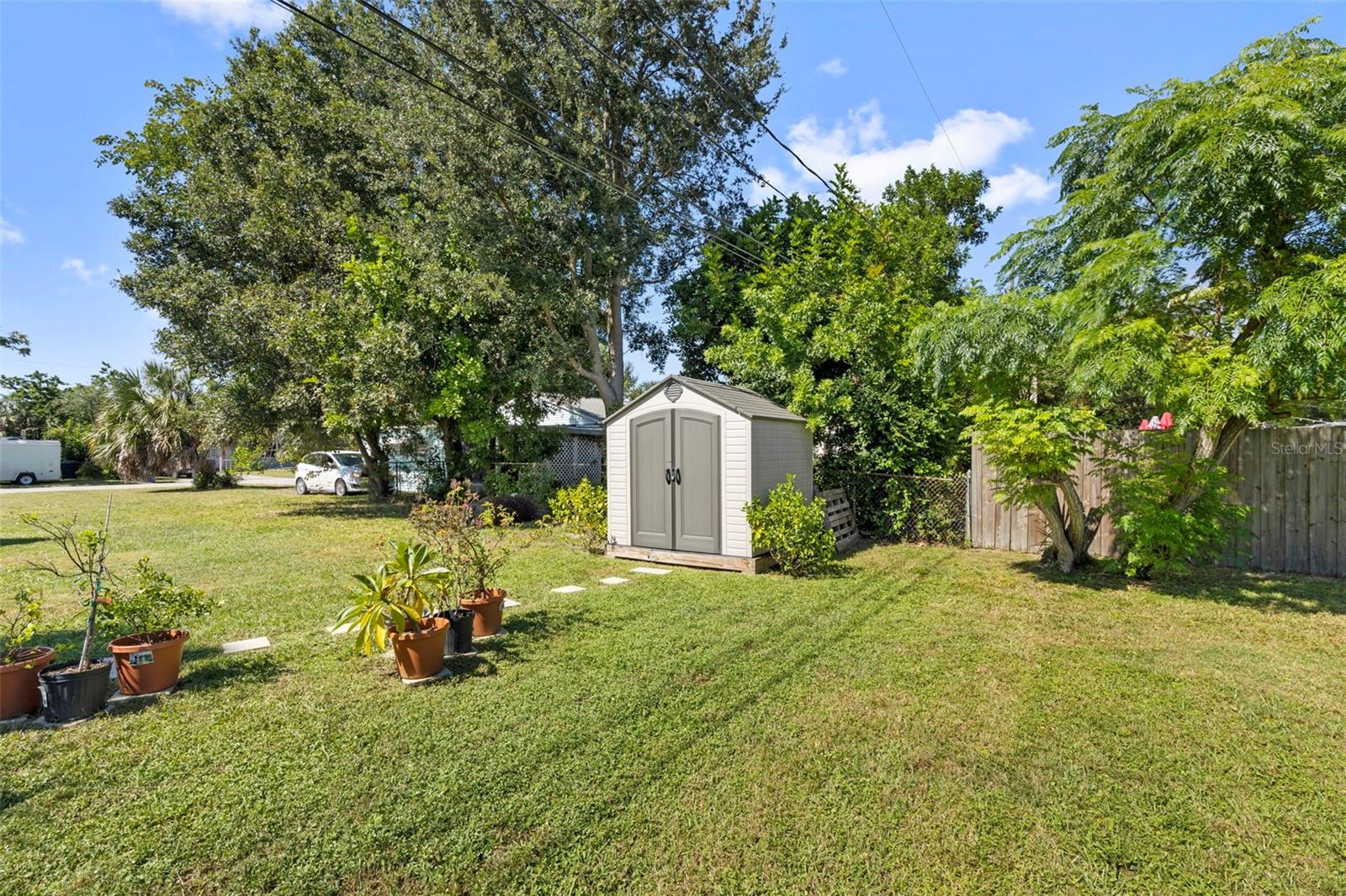 MEADOW LAWN 1ST ADD - Residential