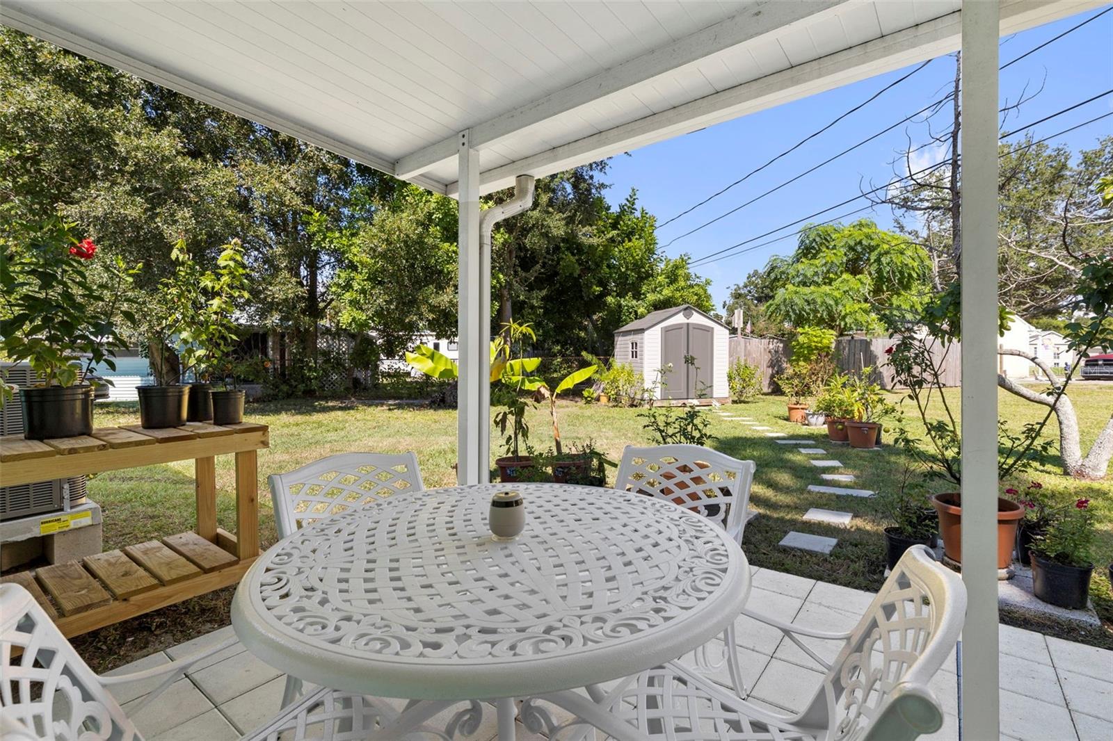 MEADOW LAWN 1ST ADD - Residential